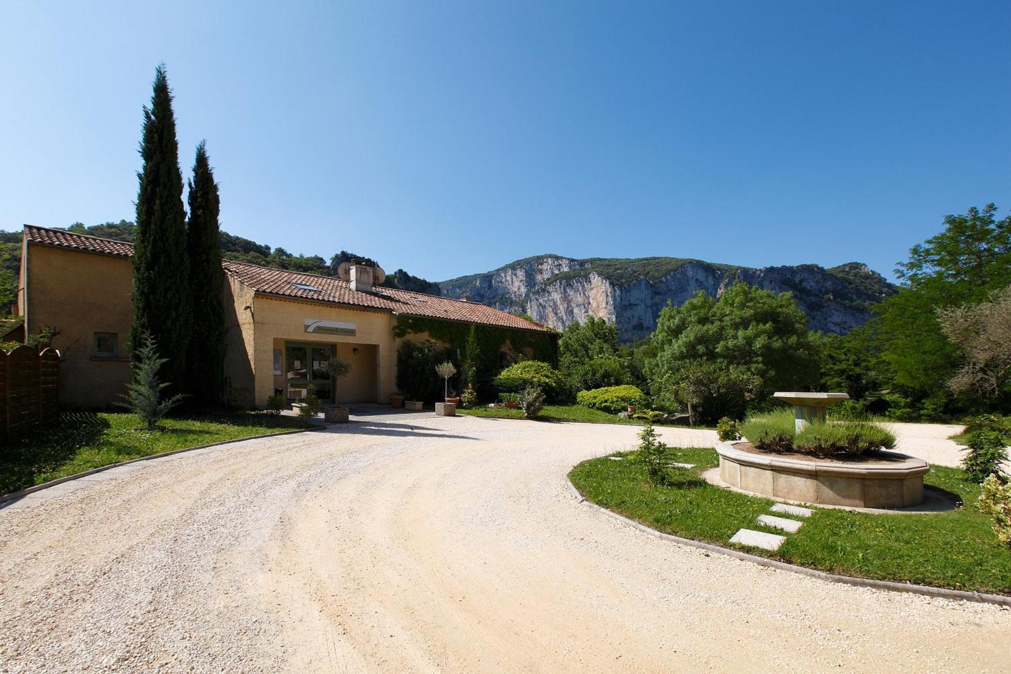 Vacanceole - Le Domaine De Chames - Pont D'Arc Vallon-Pont-dʼArc Екстериор снимка