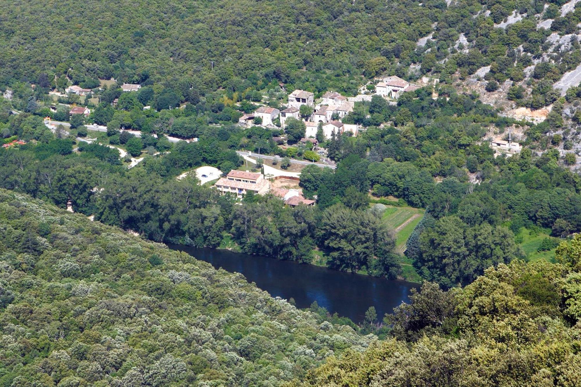 Vacanceole - Le Domaine De Chames - Pont D'Arc Vallon-Pont-dʼArc Екстериор снимка